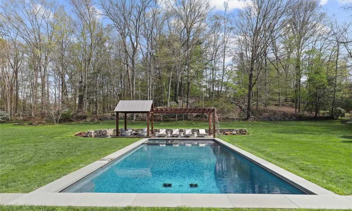 Photo of Outdoor in Bedford
