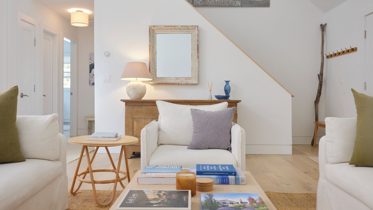 Photo of Livingroom in East Hampton North