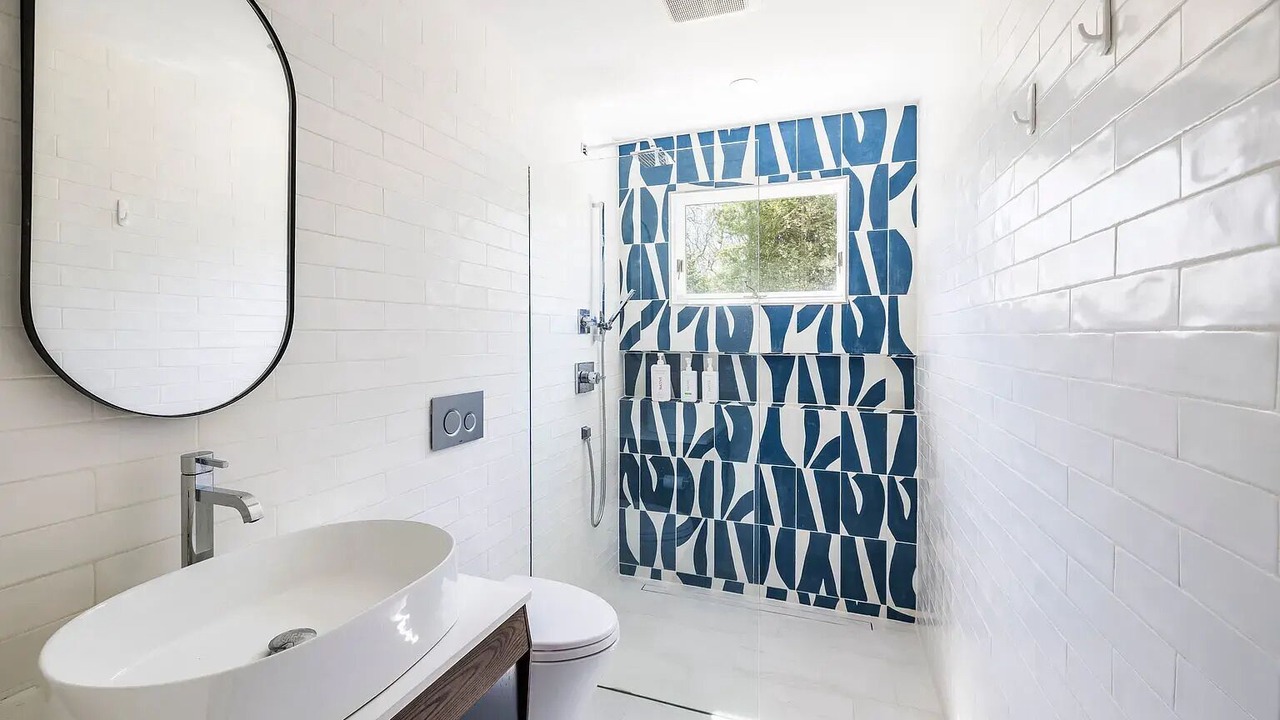 Photo of Bathroom in East Hampton North