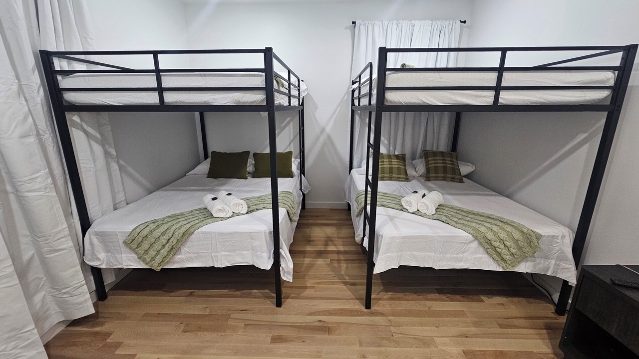 Photo of Bedroom in Newark