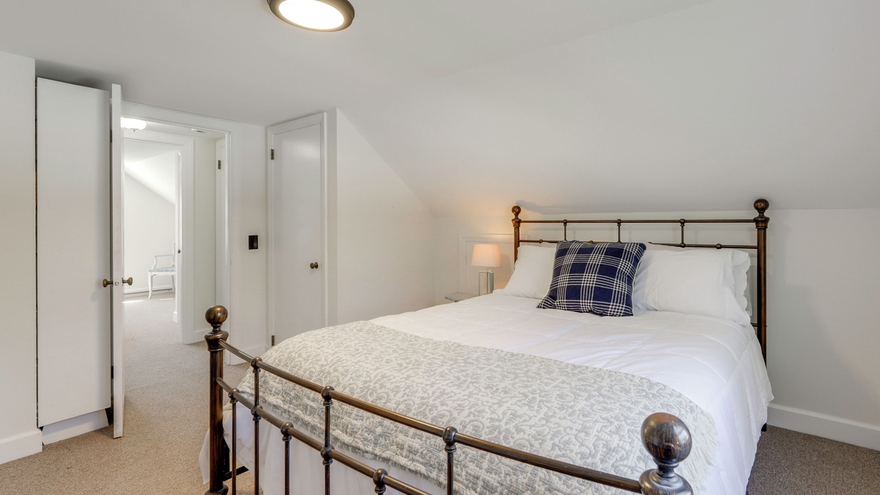 Photo of Bedroom in Westerly