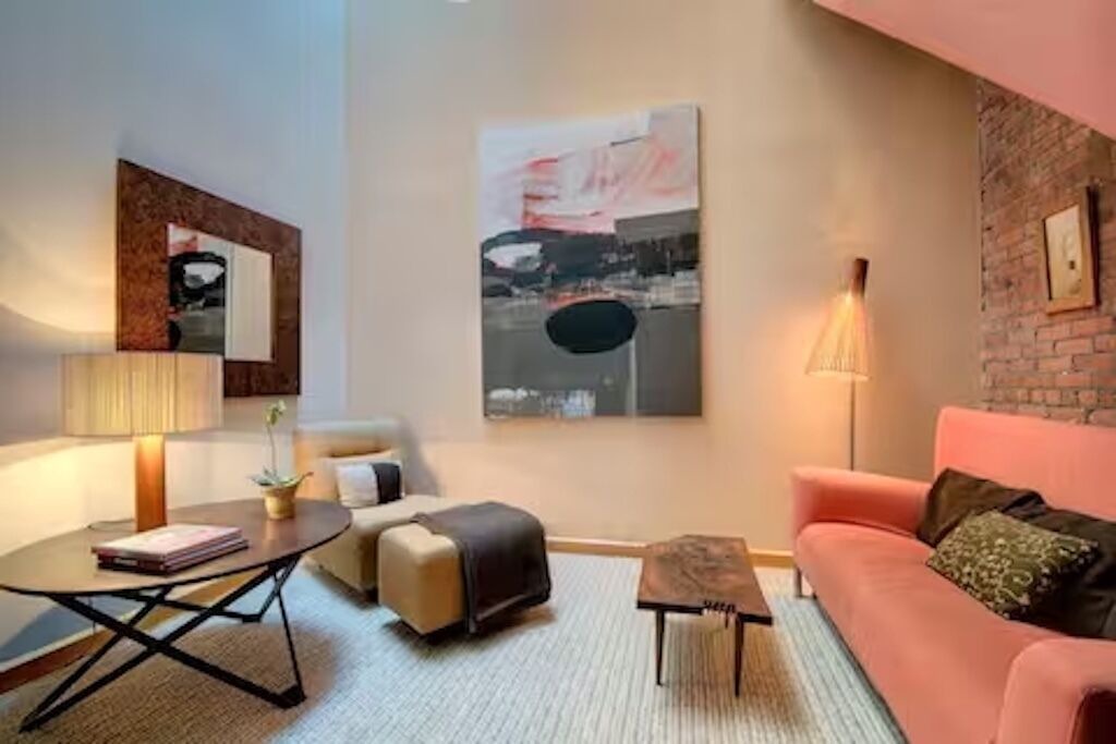 Photo of Livingroom in SoHo