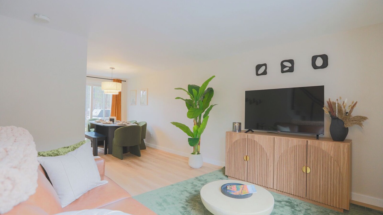 Photo of Livingroom in Malletts Bay