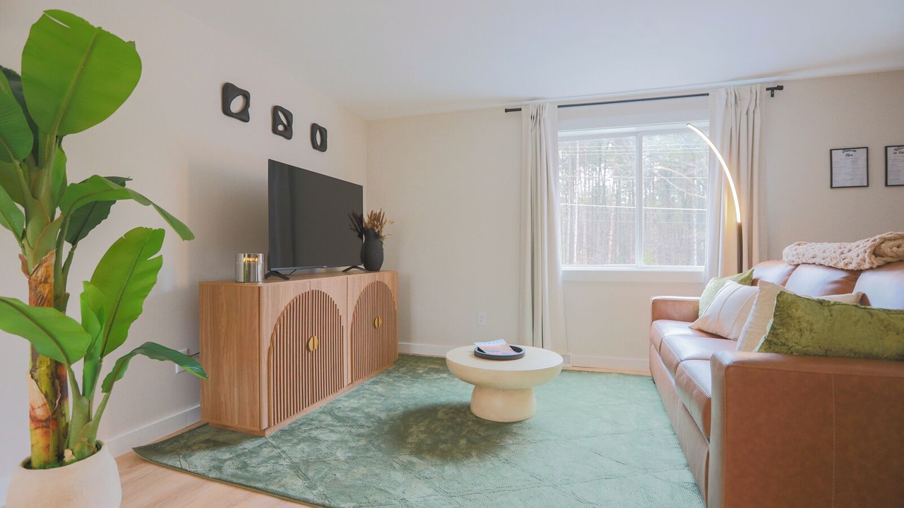 Photo of Livingroom in Malletts Bay