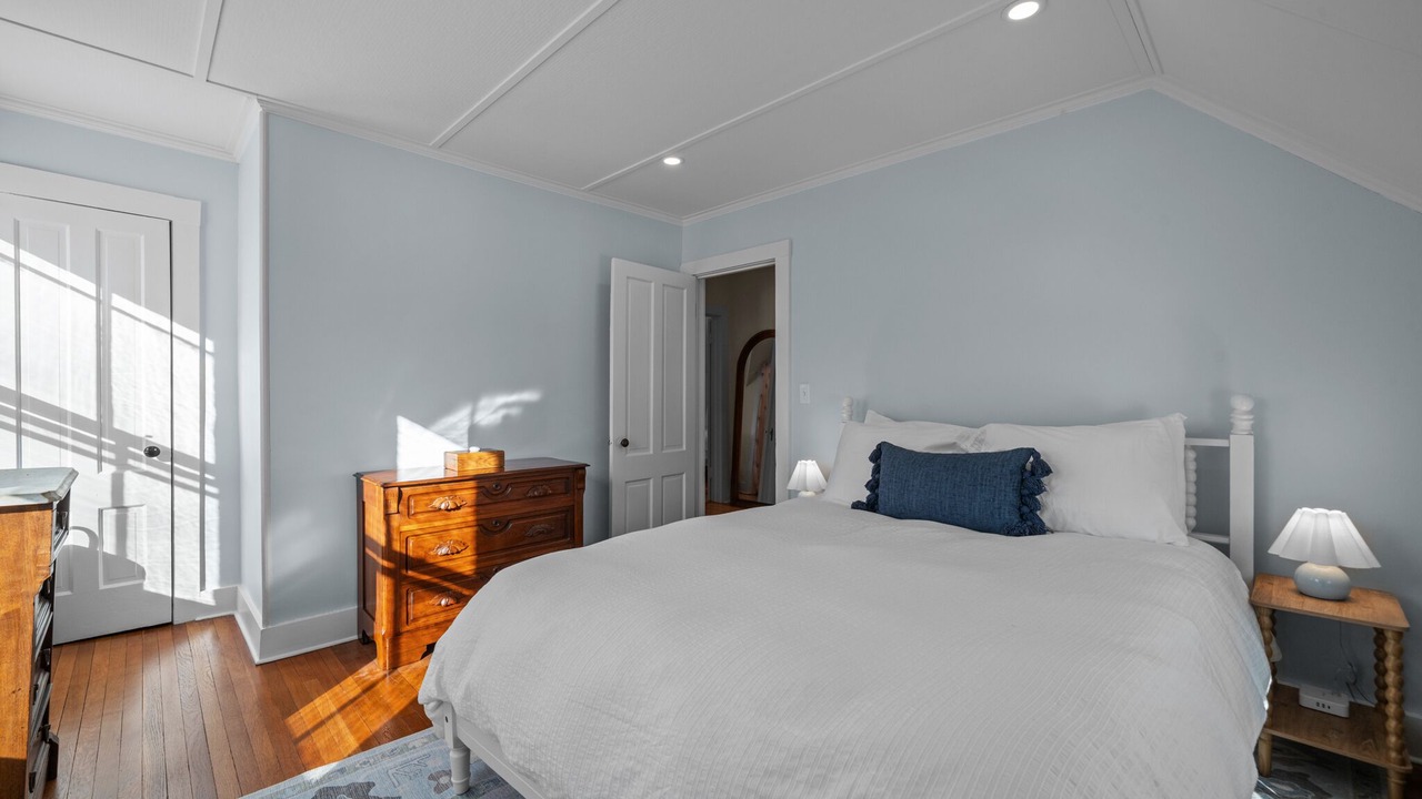 Photo of Bedroom in Mystic