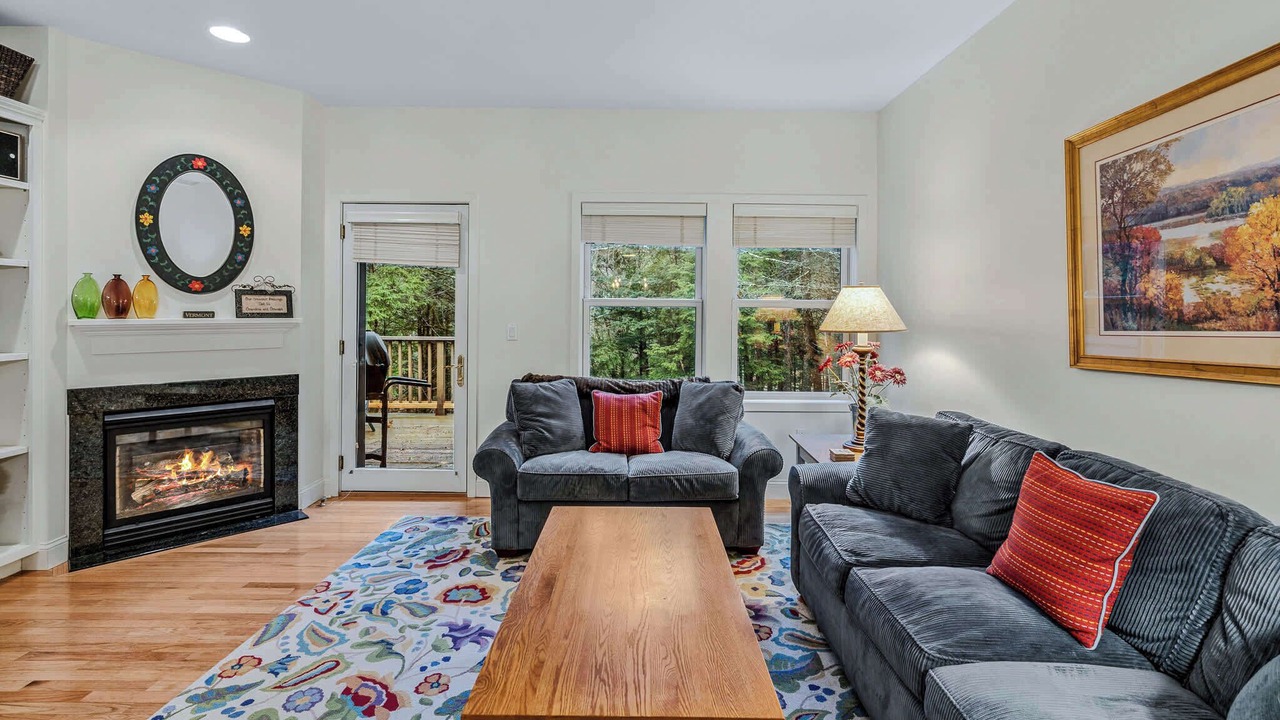 Photo of Livingroom in West Hartford