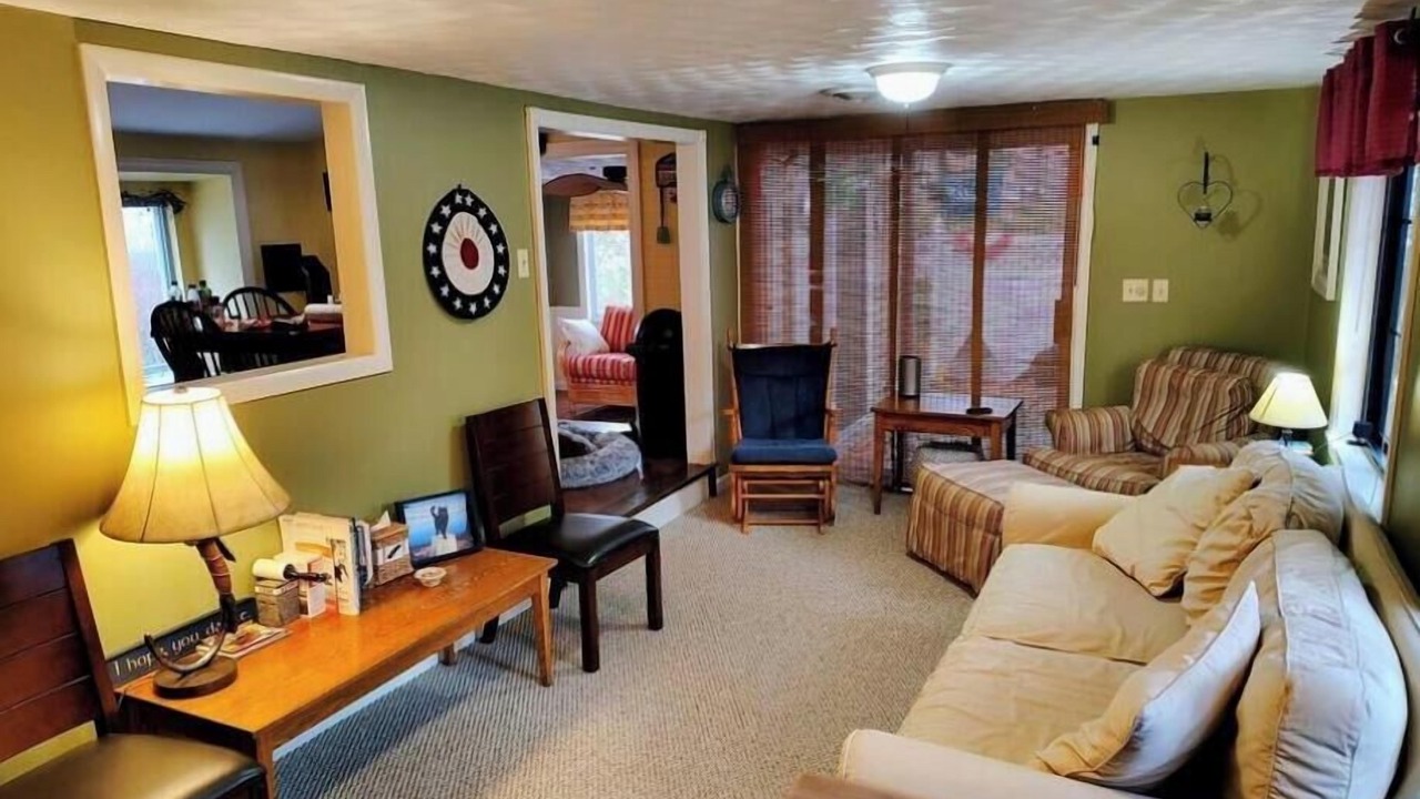 Photo of Livingroom in Lochmere