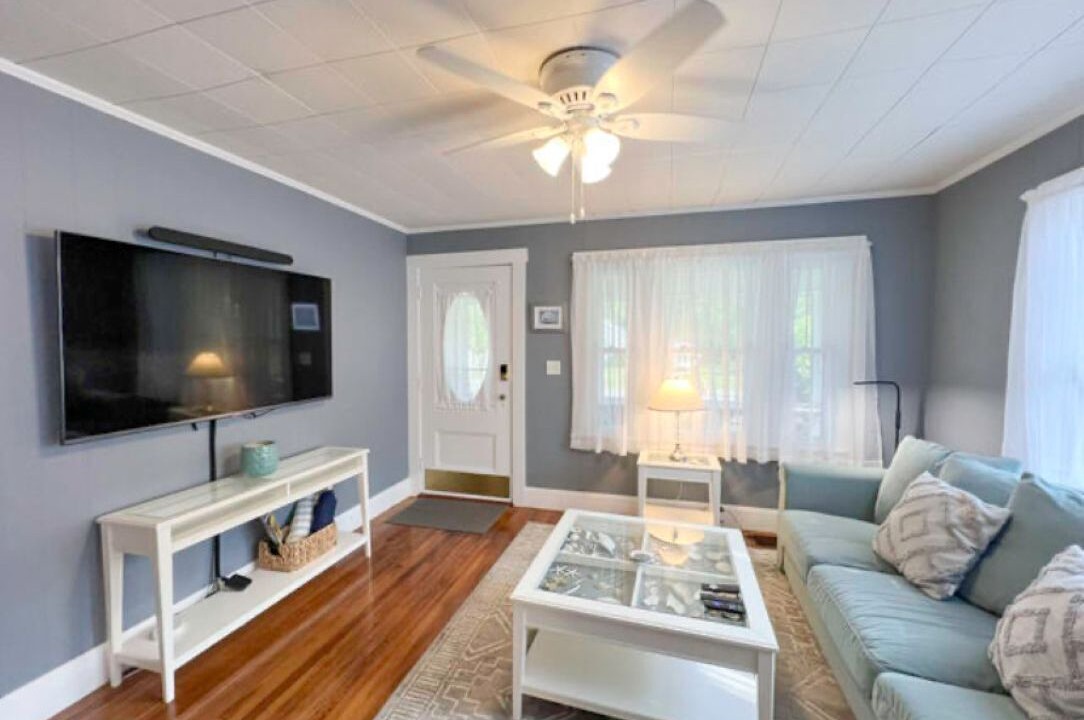 Photo of Livingroom in Vineyard Haven