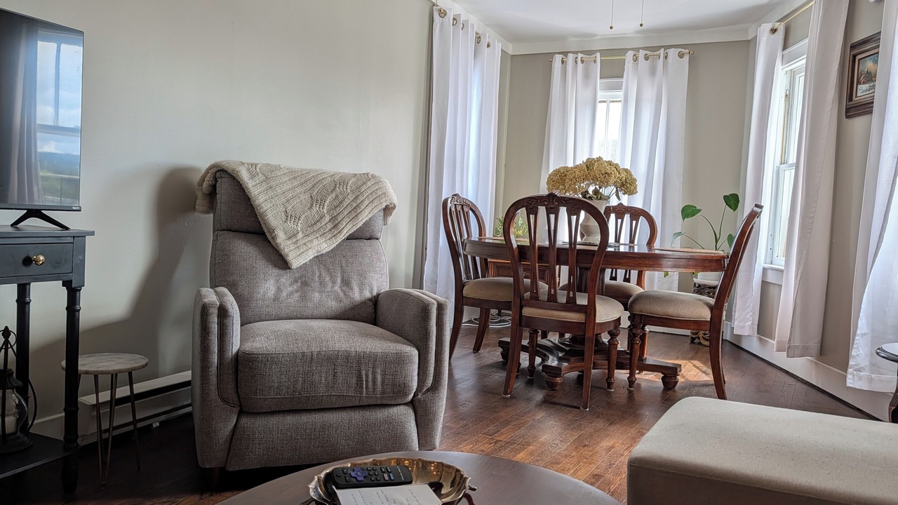 Photo of Livingroom in Cobleskill