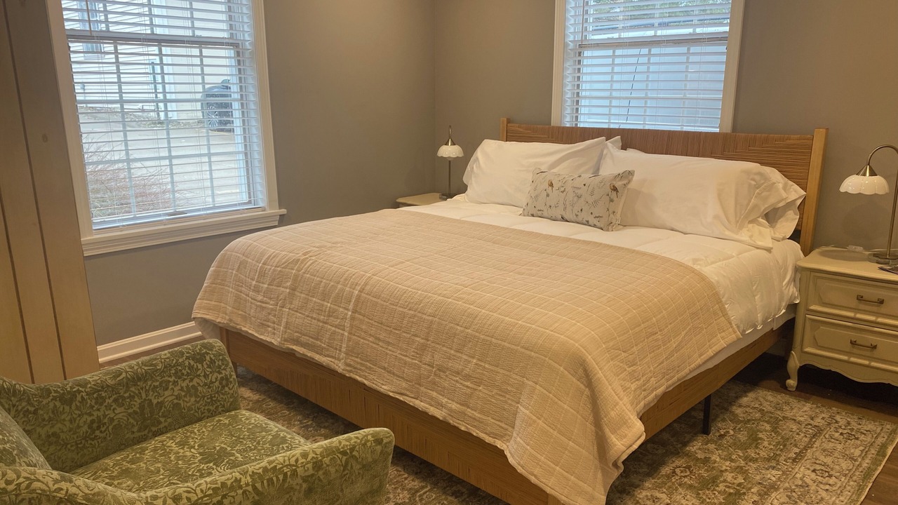Photo of Bedroom in Hudson
