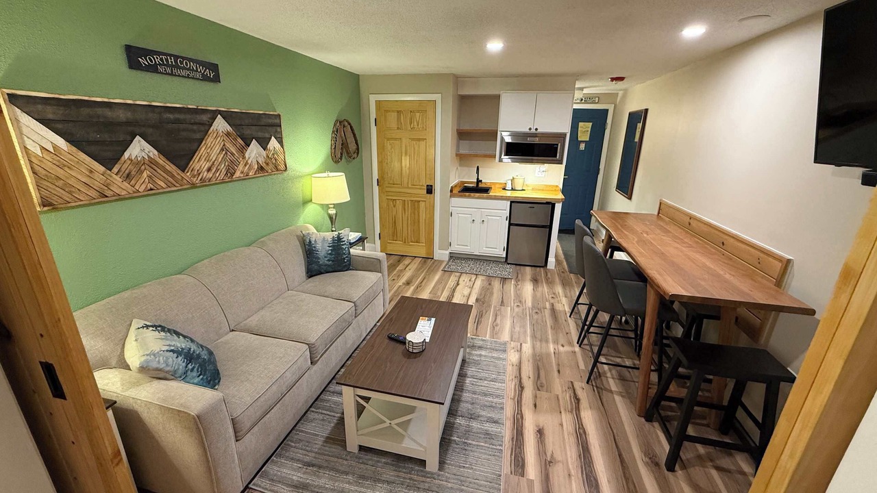 Photo of Livingroom in North Conway