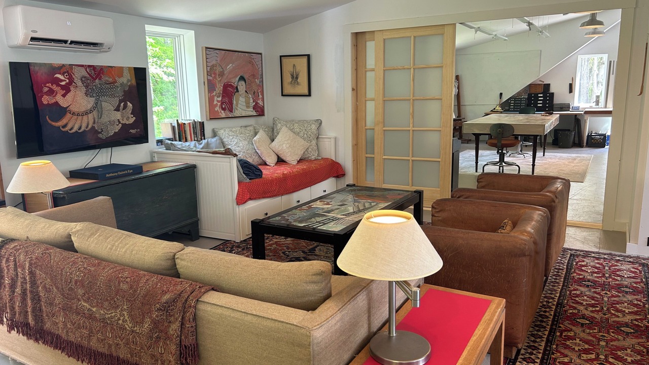 Photo of Livingroom in Lyme