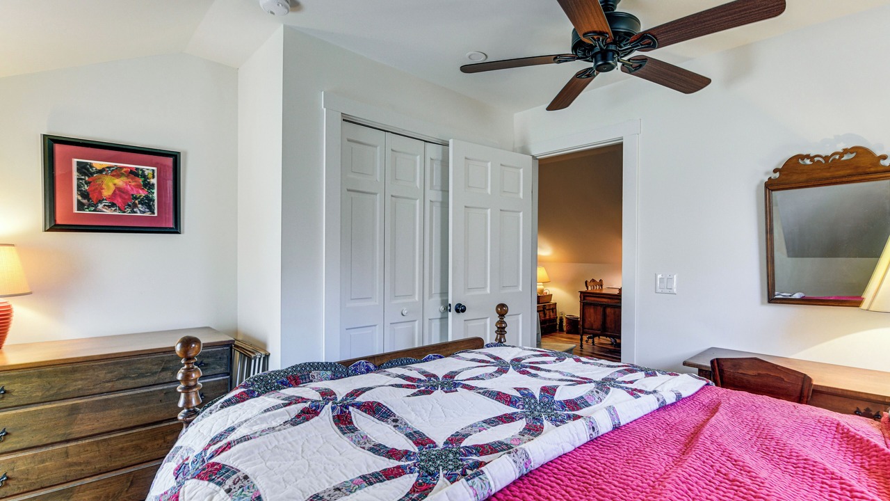 Photo of Bedroom in Waterbury Center
