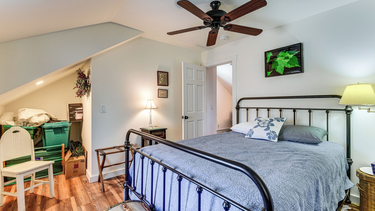 Photo of Bedroom in Waterbury Center