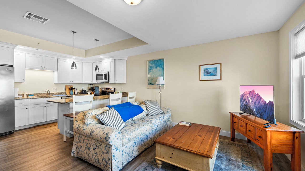 Photo of Livingroom in Hampton