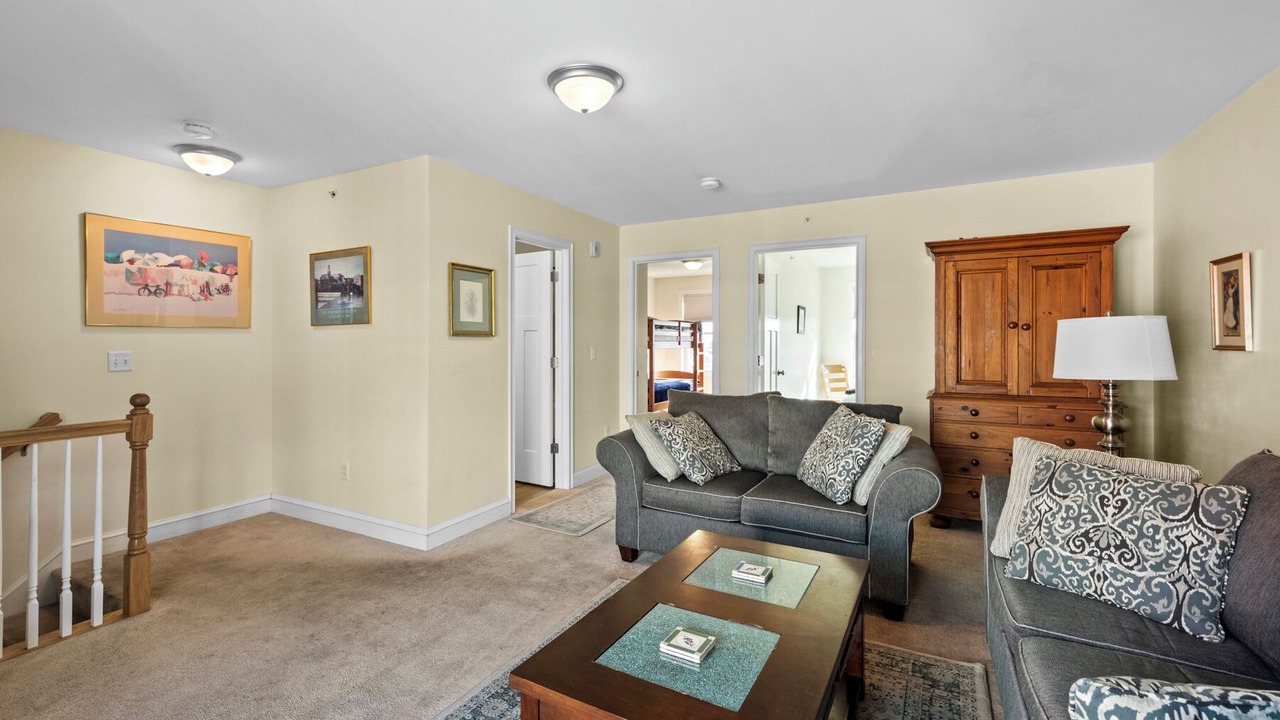 Photo of Livingroom in Hampton