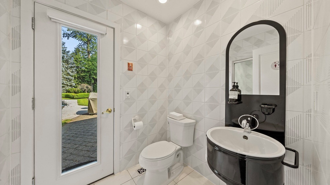 Photo of Bathroom in Cresskill