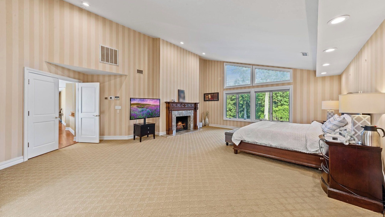 Photo of Bedroom in Cresskill