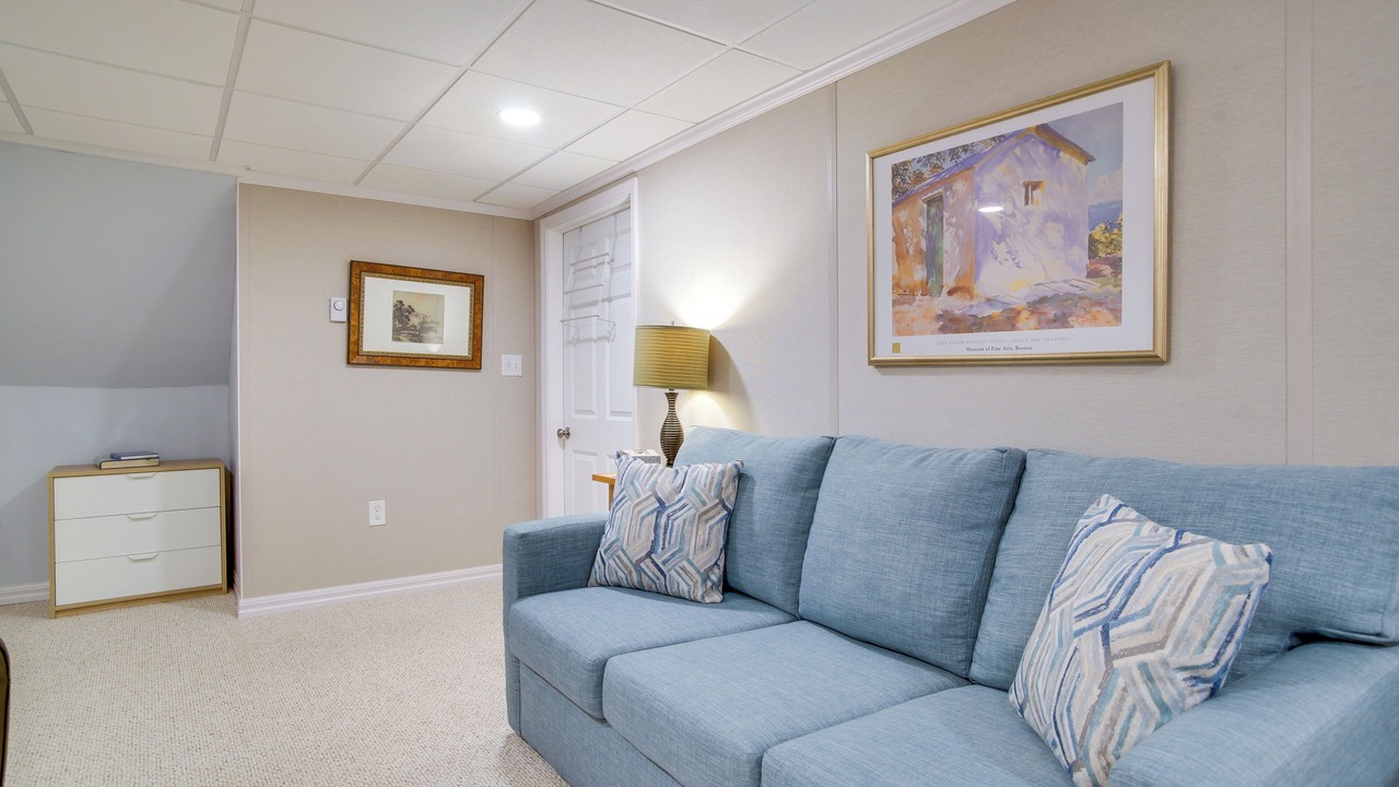 Photo of Livingroom in Mashpee