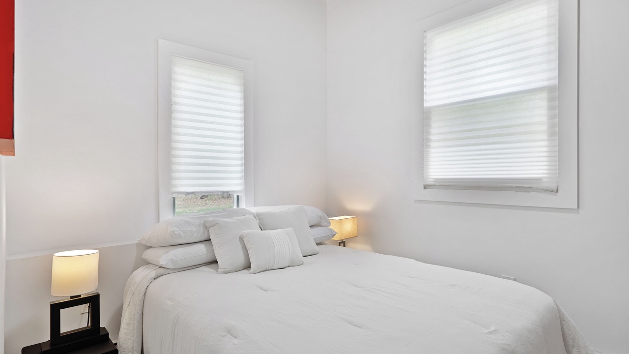 Photo of Bedroom in Ashley Falls