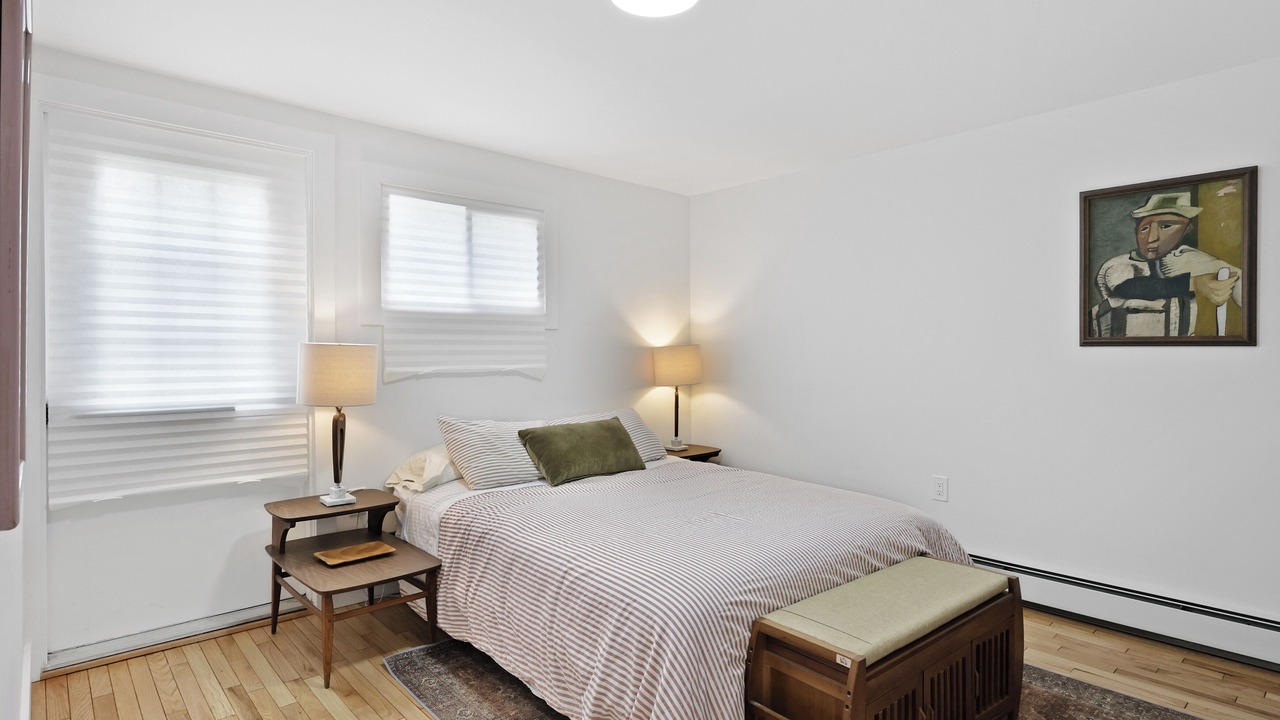 Photo of Bedroom in Ashley Falls