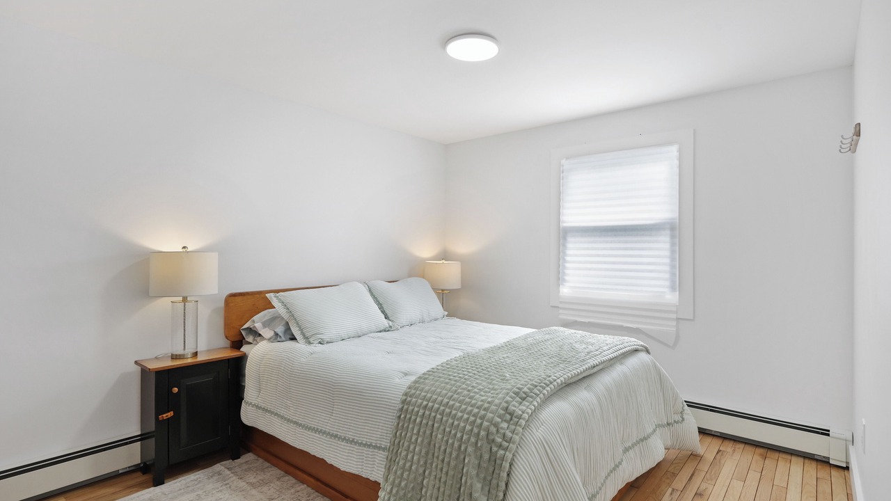Photo of Bedroom in Ashley Falls