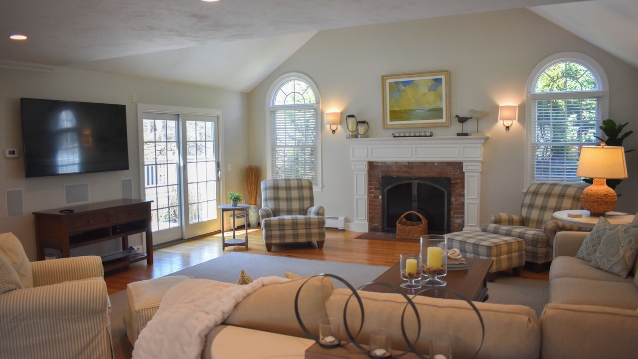 Photo of Livingroom in Dennis