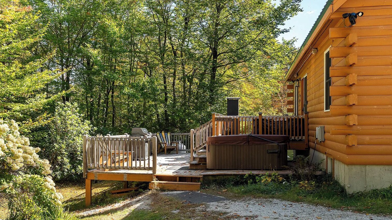 Photo of Patio Balcony in South Pond Shores