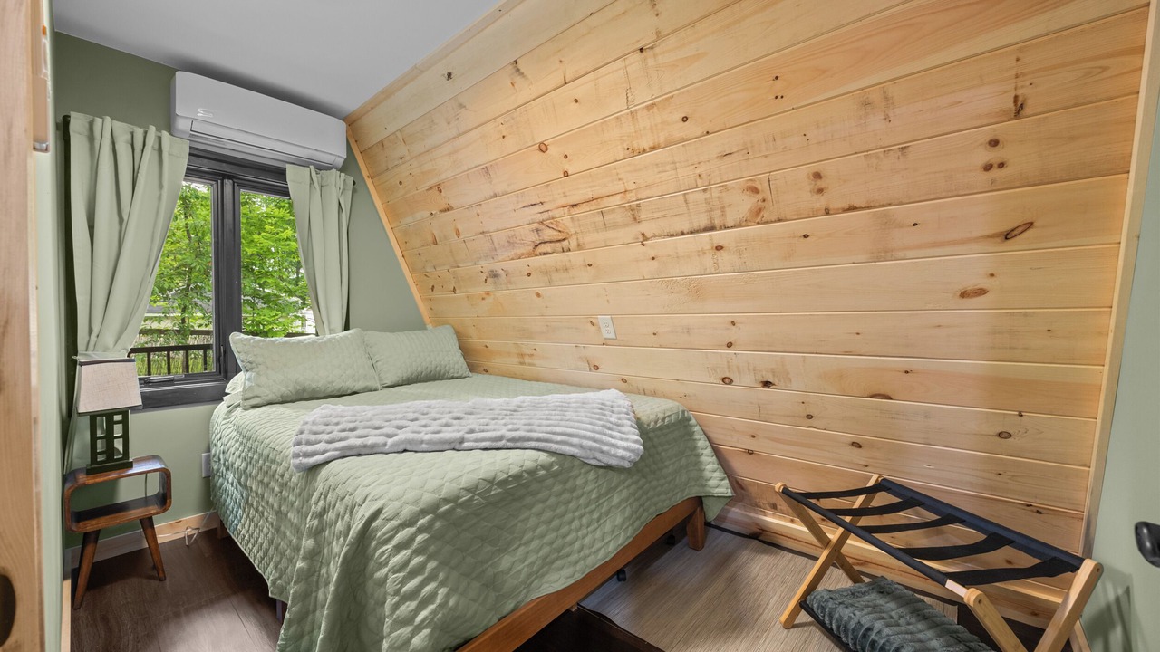 Photo of Bedroom in Town of Torrey