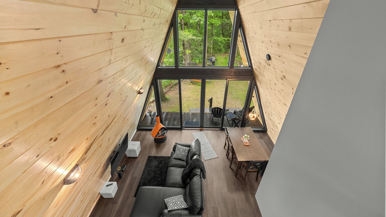 Photo of Livingroom in Town of Torrey