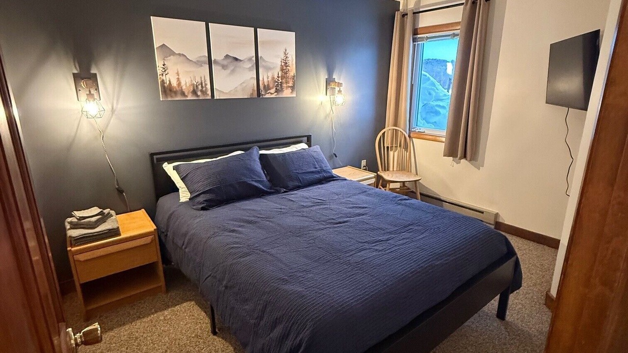 Photo of Bedroom in North Troy