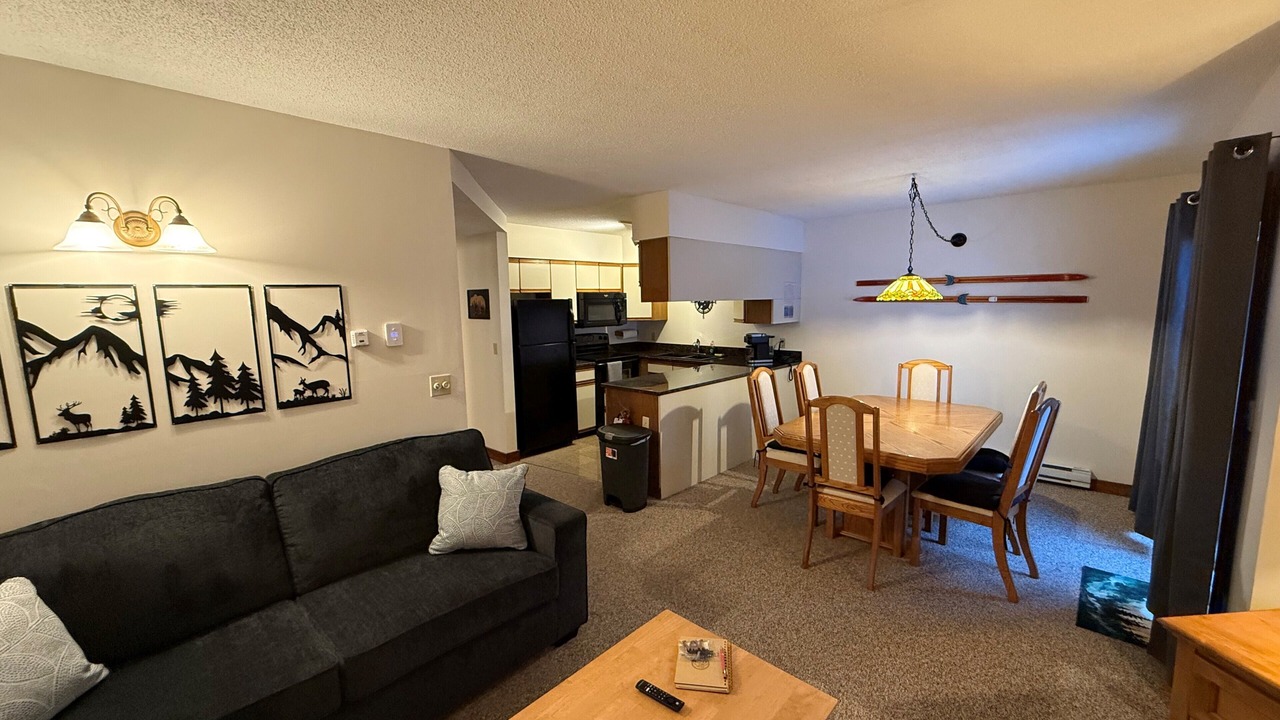 Photo of Livingroom in North Troy