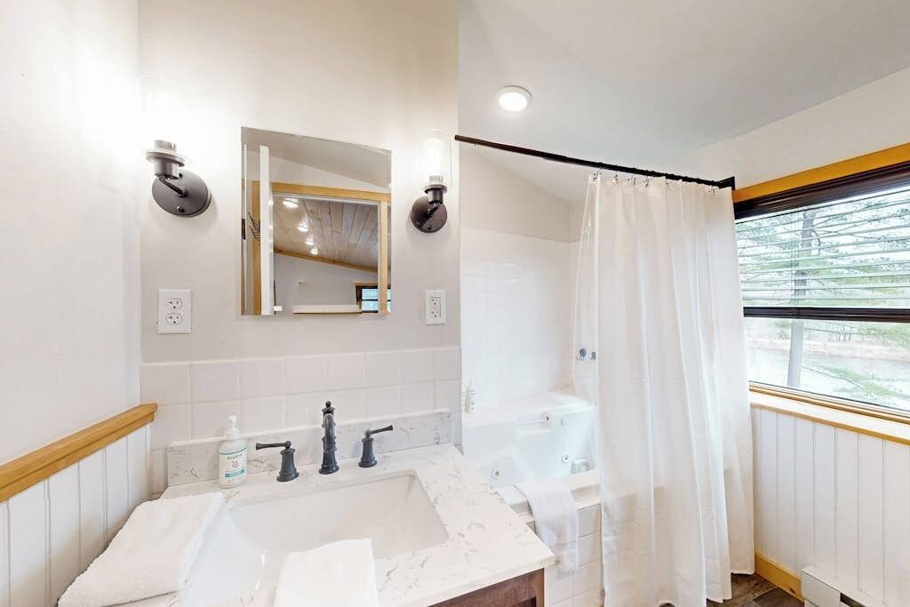 Photo of Bathroom in North Creek
