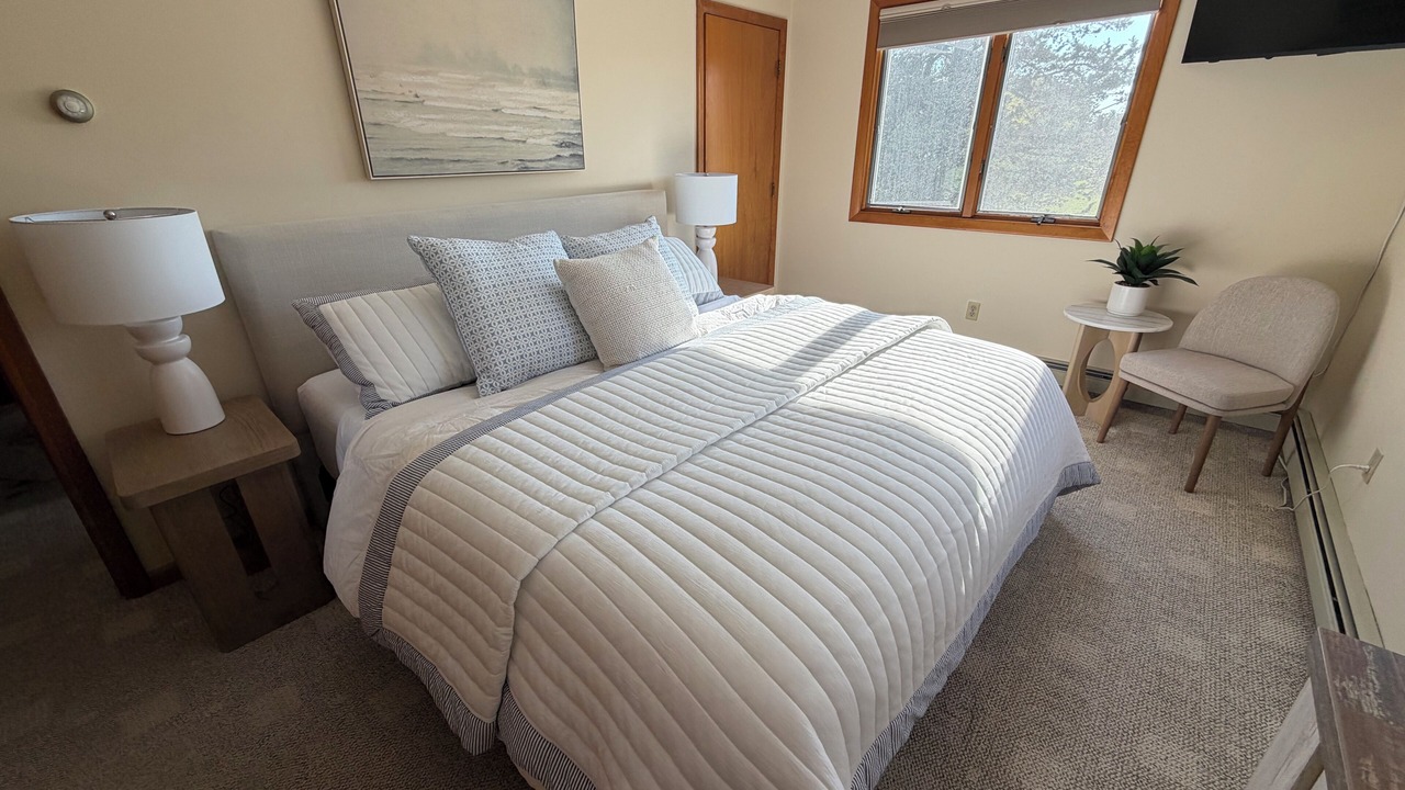 Photo of Bedroom in Weekapaug