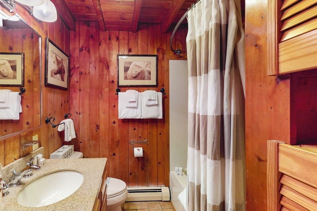 Photo of Bathroom in Boothbay