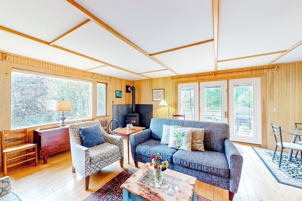 Photo of Livingroom in Southwest Harbor