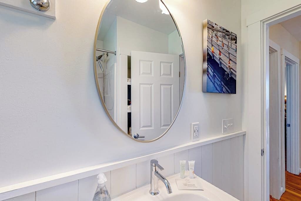Photo of Bathroom in Boothbay Harbor