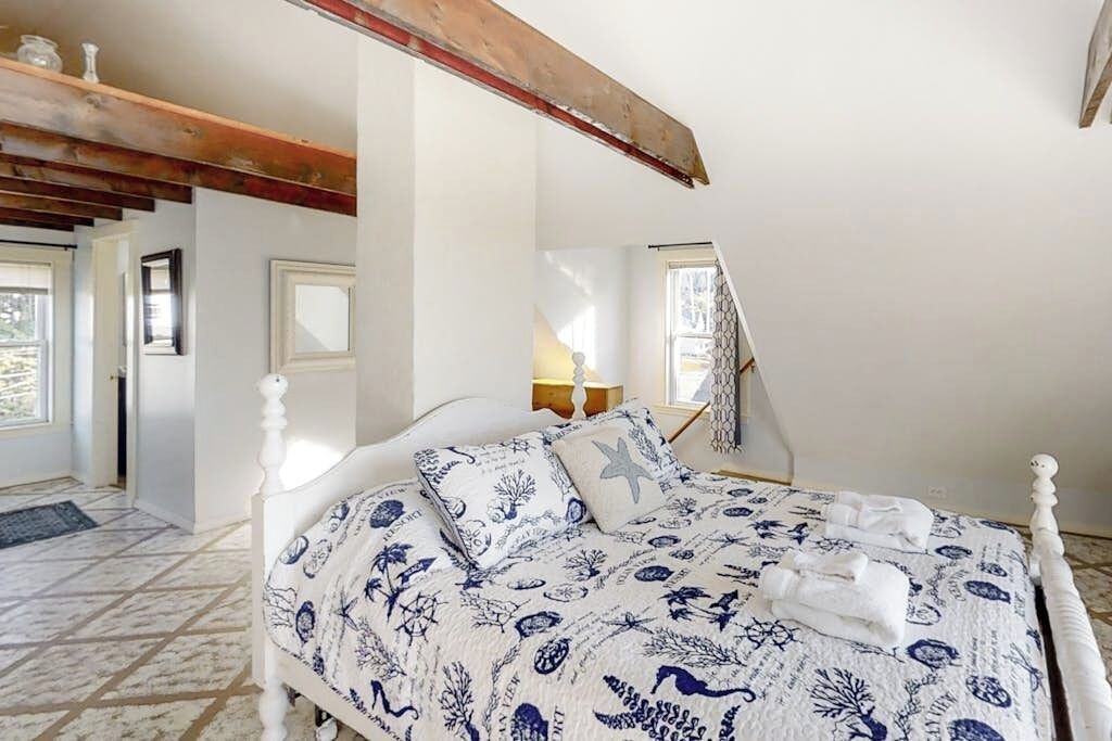 Photo of Bedroom in Boothbay Harbor