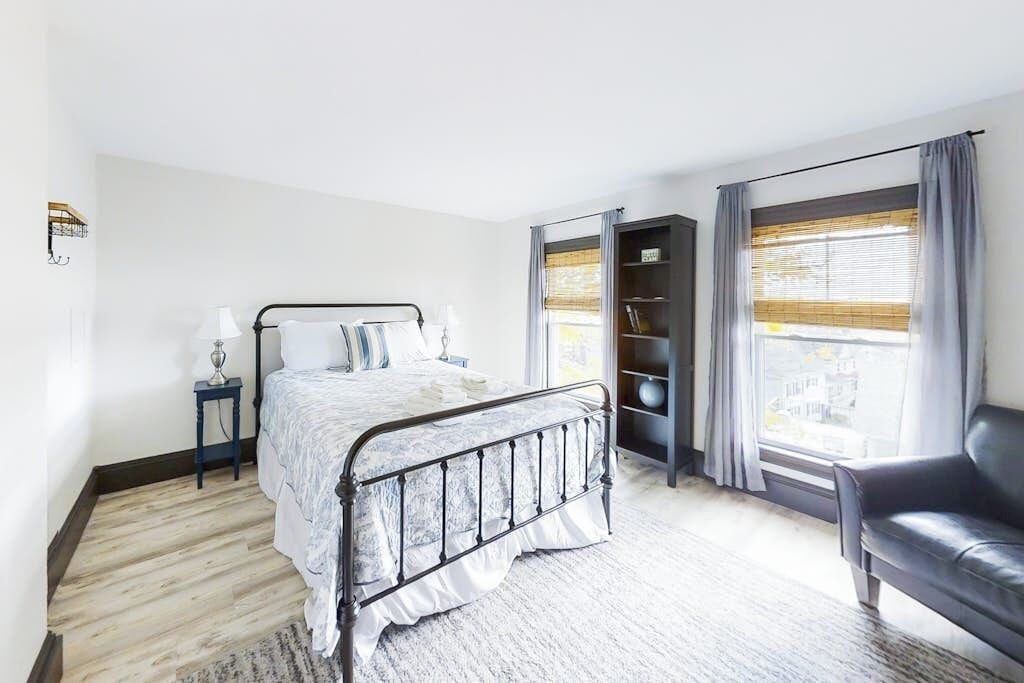 Photo of Bedroom in Boothbay Harbor