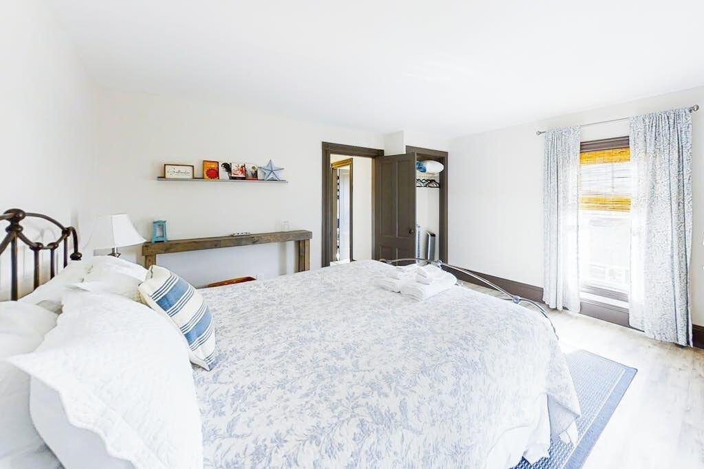 Photo of Bedroom in Boothbay Harbor