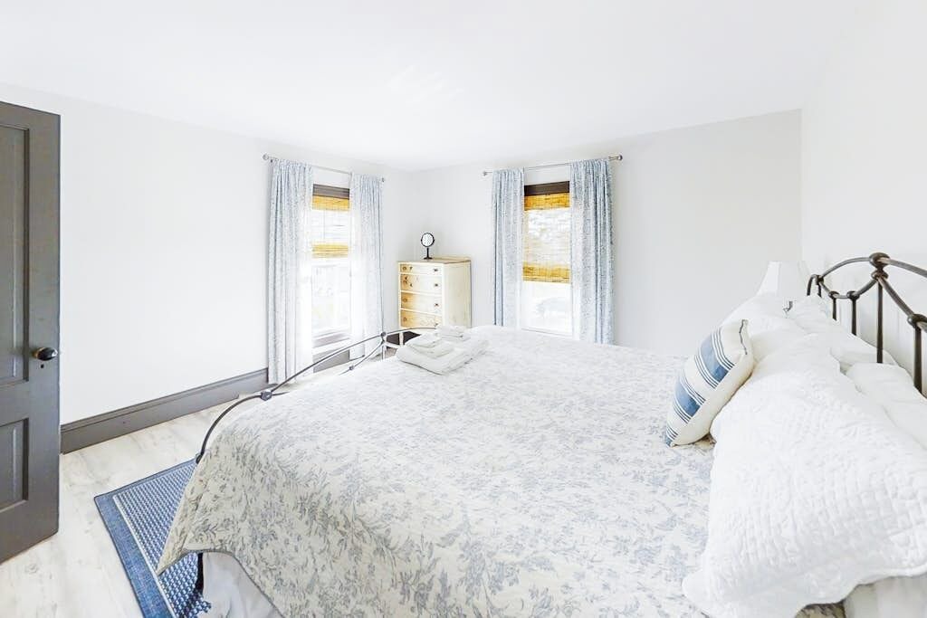 Photo of Bedroom in Boothbay Harbor