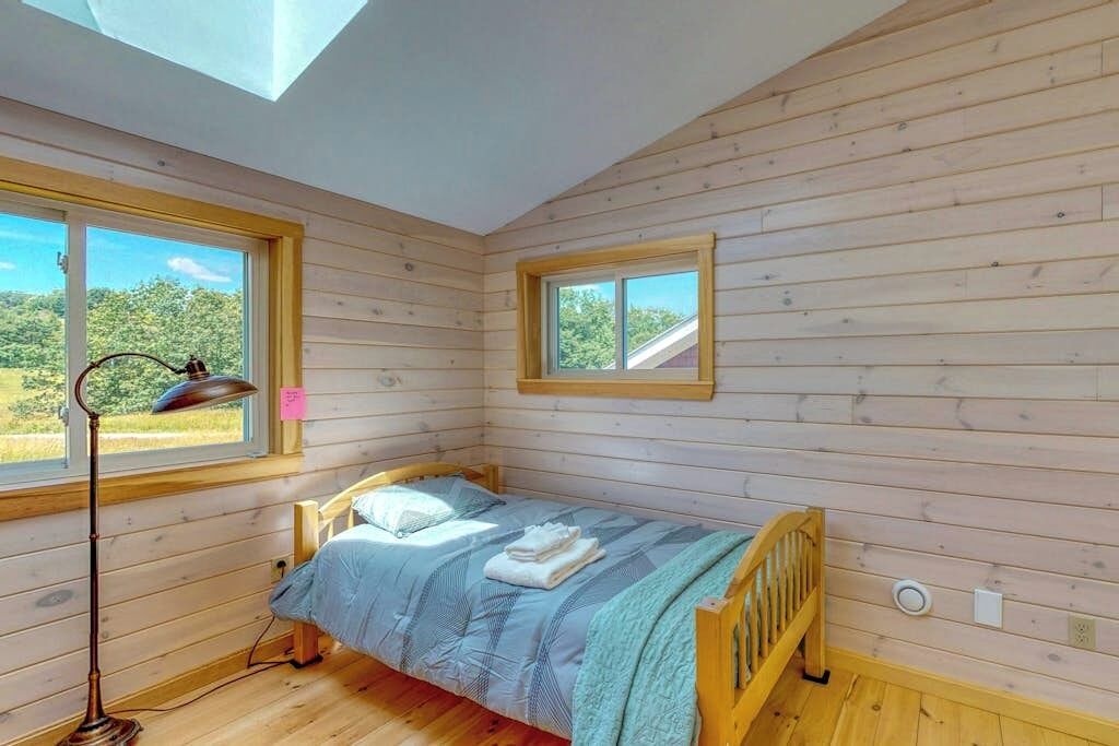 Photo of Bedroom in Bowdoinham