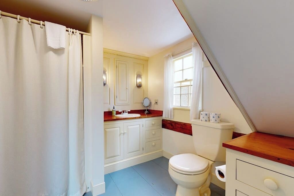 Photo of Bathroom in Boothbay Harbor
