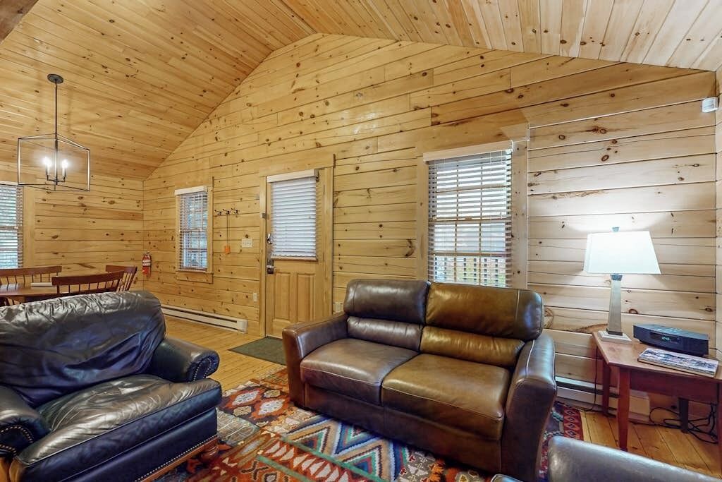 Photo of Livingroom in Northport