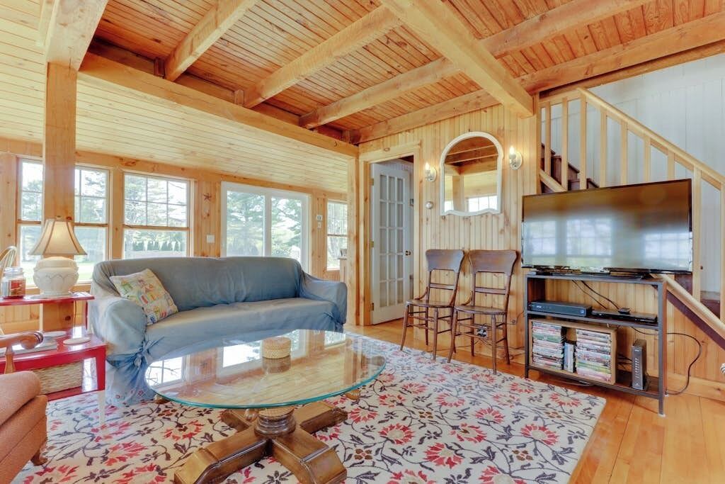Photo of Livingroom in Sebascodegan Island