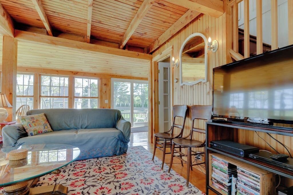 Photo of Livingroom in Sebascodegan Island
