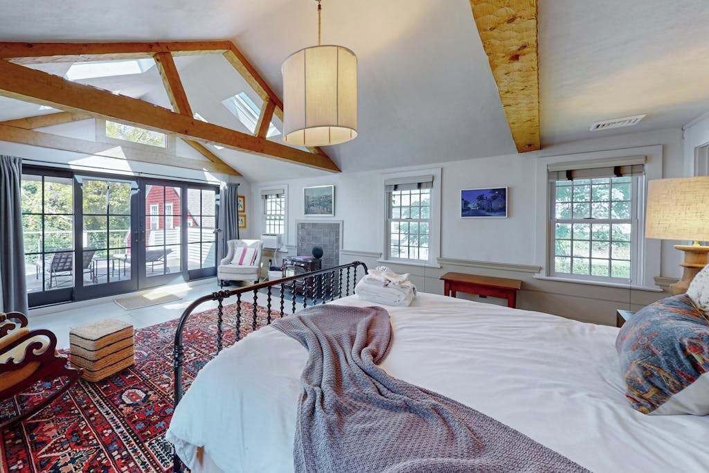 Photo of Bedroom in Commercial Street