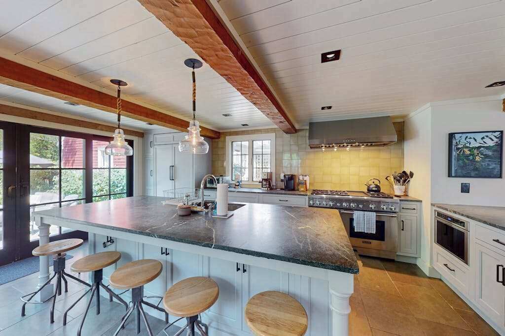 Photo of Kitchen in Commercial Street