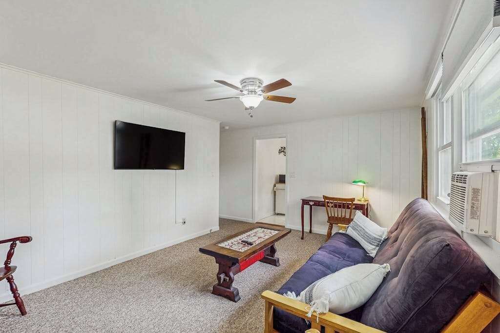 Photo of Livingroom in East Falmouth