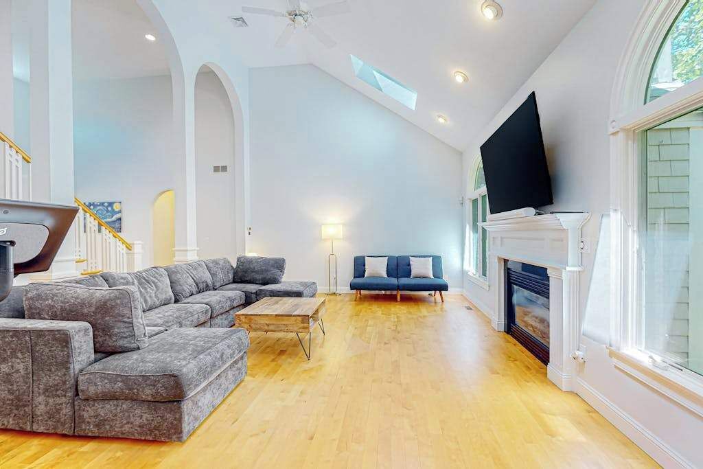 Photo of Livingroom in East Falmouth
